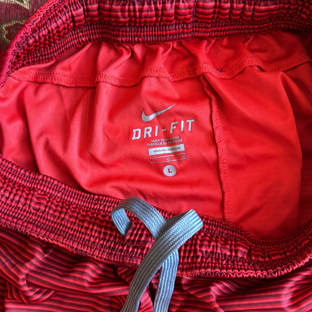 Men's Nike dri-fit shorts. Red striped. Size large - Picture 2 of 3